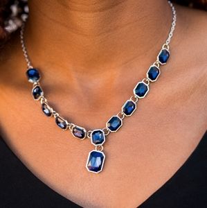 Necklace and earrings set